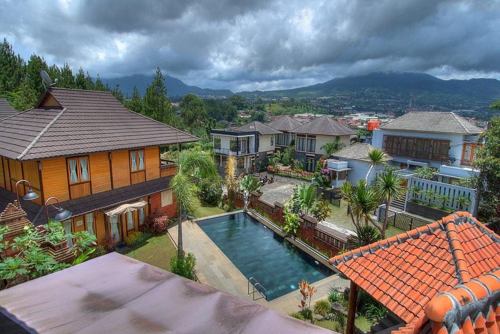 7 Villa di Bandung & Lembang dengan kolam pribadi di bawah 250 ribu/orang