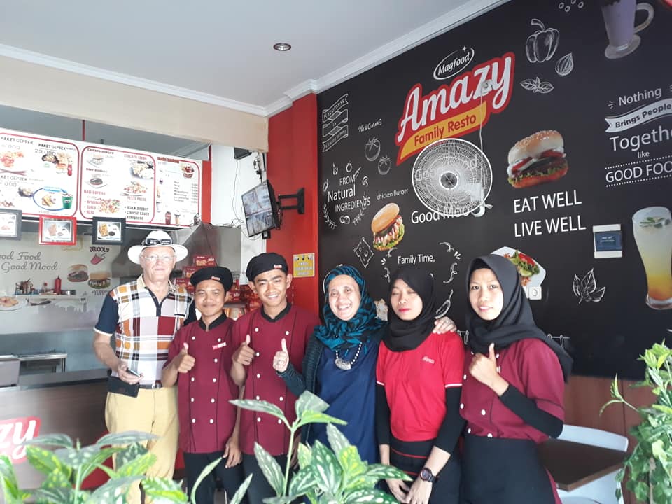 Amazy Family Resto Surabaya