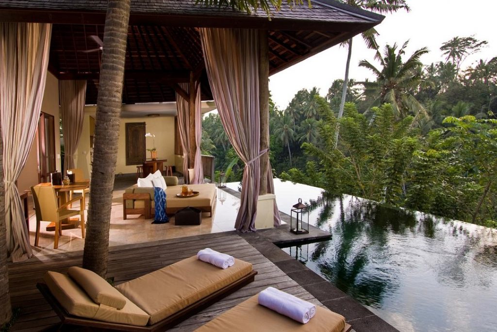 Fasilitas Private Pool di Penginapan Bali yang Cocok untuk Honeymoon