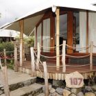 5 Hotel Bambu Paling Populer di Bali, Menyatu dengan Alam