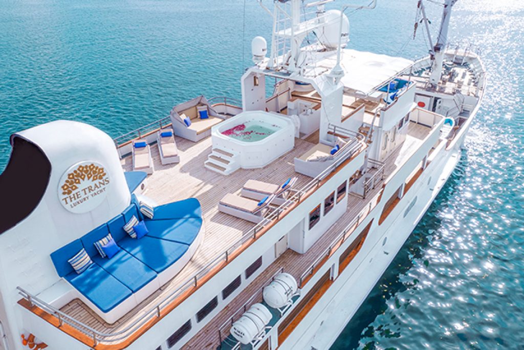 The Trans Luxury Yacht Siap Berlayar Menemani Perjalanan Anda