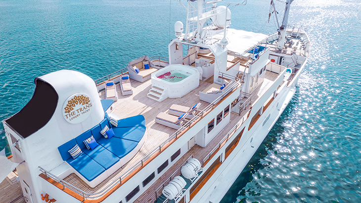 The Trans Luxury Yacht Siap Berlayar Menemani Perjalanan Anda