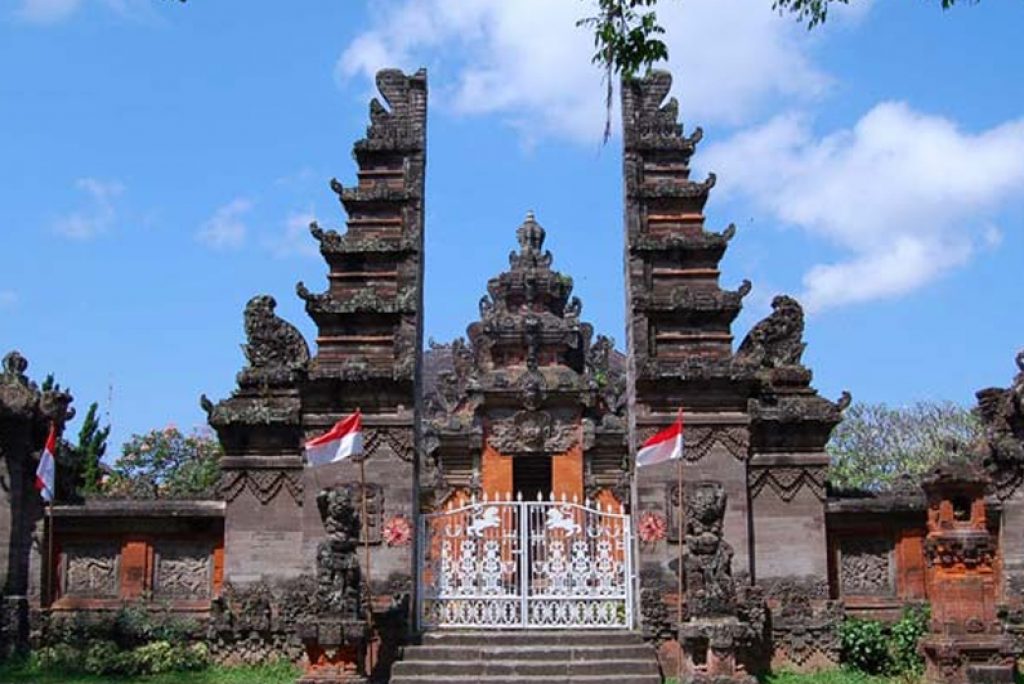 Tak Sekedar Indah, Berikut 6 Tempat Bersejarah di Bali