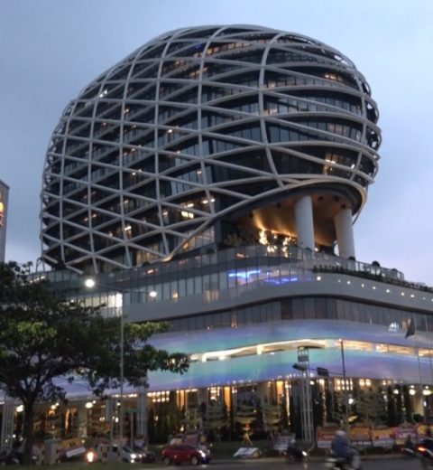 Tiga Rekomendasi Hotel Gaya Milenial yang Murah untuk Staycation di Surabaya