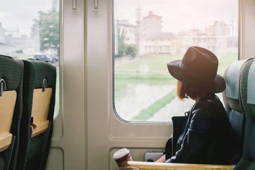 6 Tips Aman Bagi Wanita Yang Ingin Travelling Sendiri