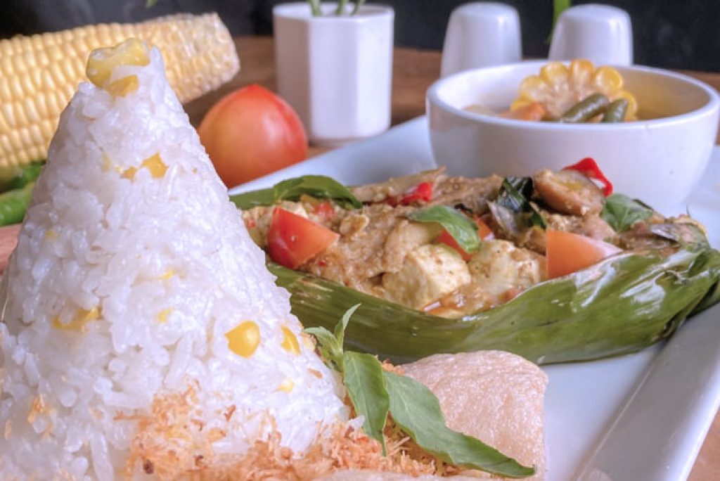 Promo Nusantara Pepes Turut Hadir di Lekker Restaurants ASTON Jember