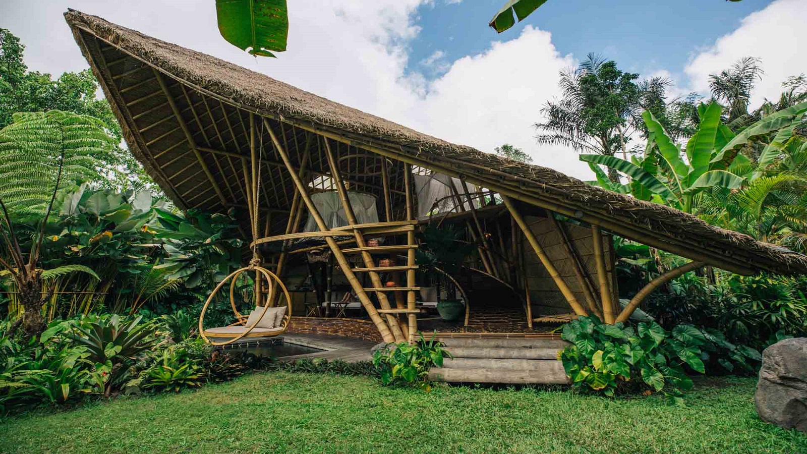 Hideout Bali, Villa Mewah Yang Menawarkan Suasana Seperti Menginap di Hutan