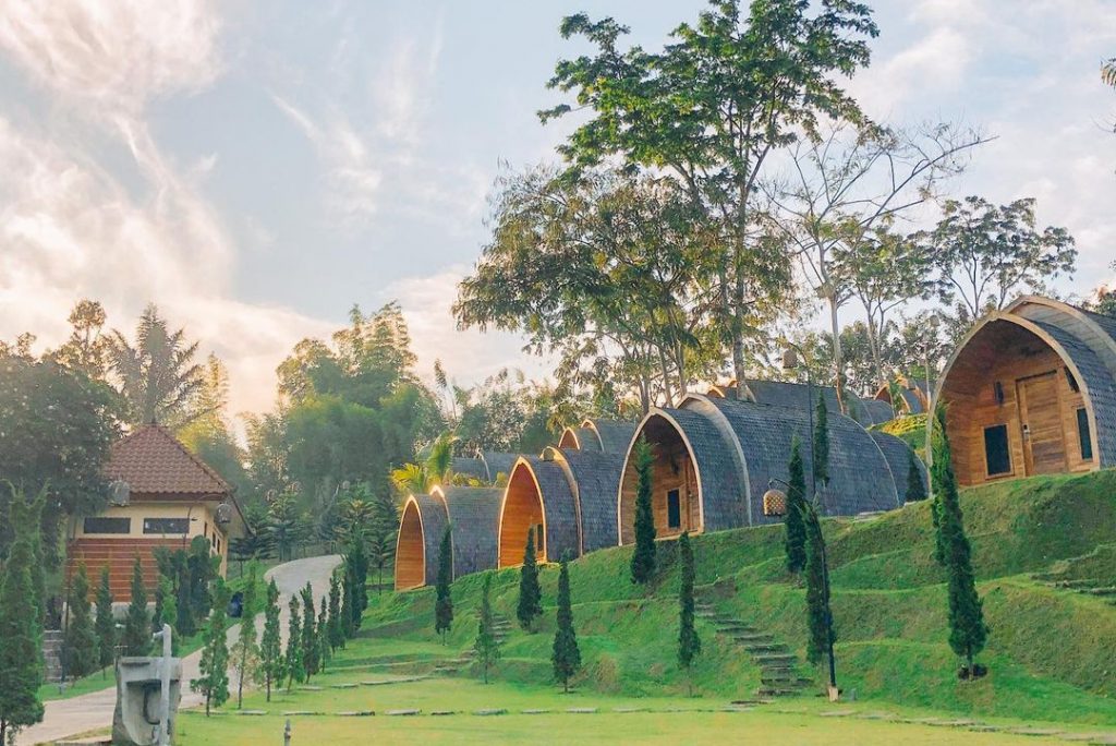 Shanaya Resort Malang: Hotel Ala Rumah Hobbit New Zealand Bikin Healing Makin Maksimal