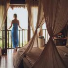 5 Hotel dengan Konsep Paling Unik di Lombok, Ada Rumah Hobbit!