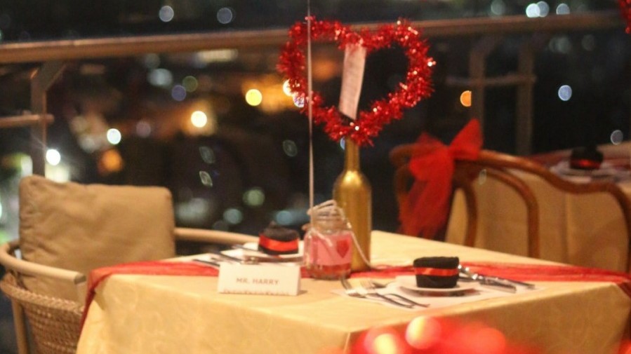 Romantic Dinner Java Paragon Hotel & Residences 