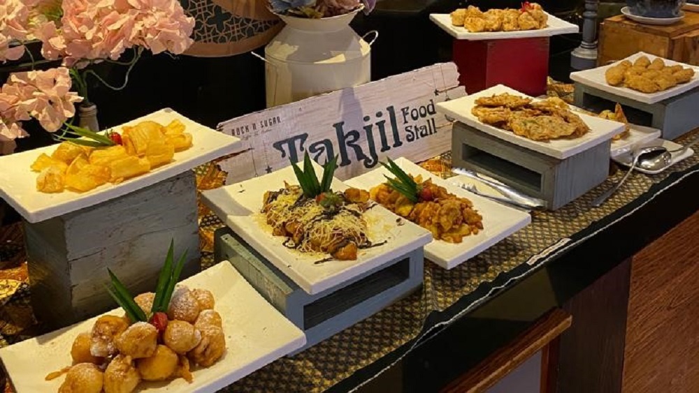 Aneka Takjil, Salah Satu Menu Dari 199++ Food Items