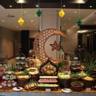 Cafe Bernuansa Pasir Putih Ini Bakal Bikin Kalian Serasa di Bali!