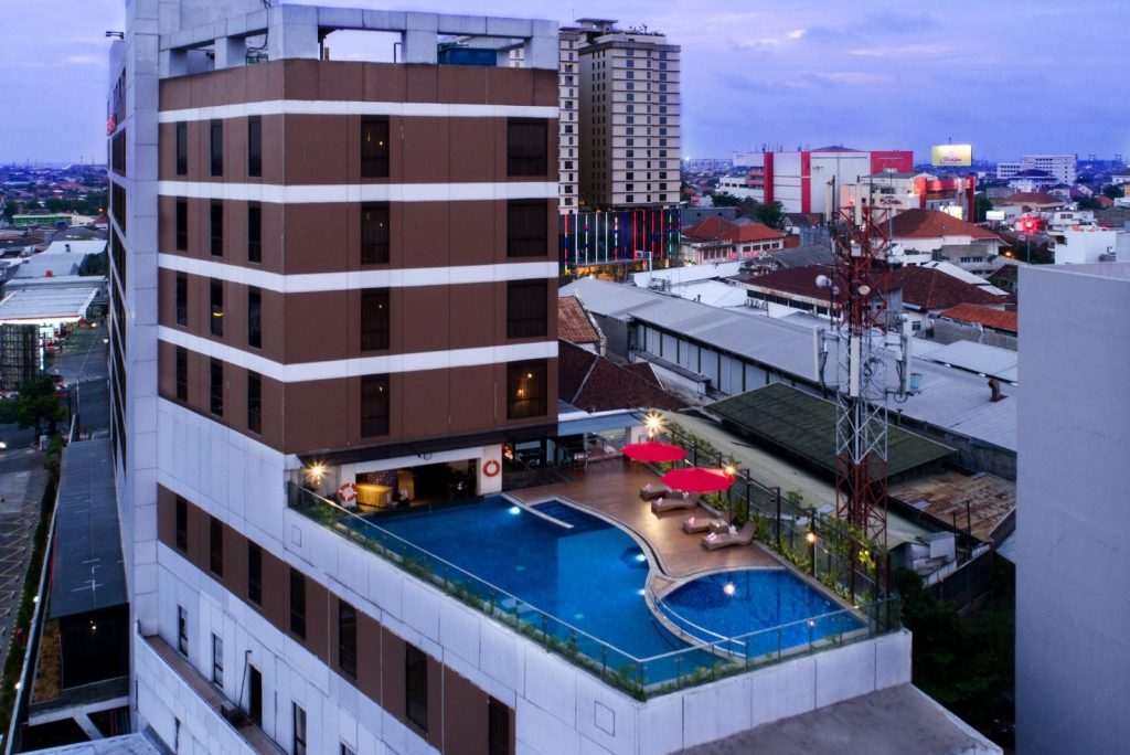 Hotel GranDhika Pemuda Semarang Sambut Tahun Baru 2023 ala Suasana Kota New York