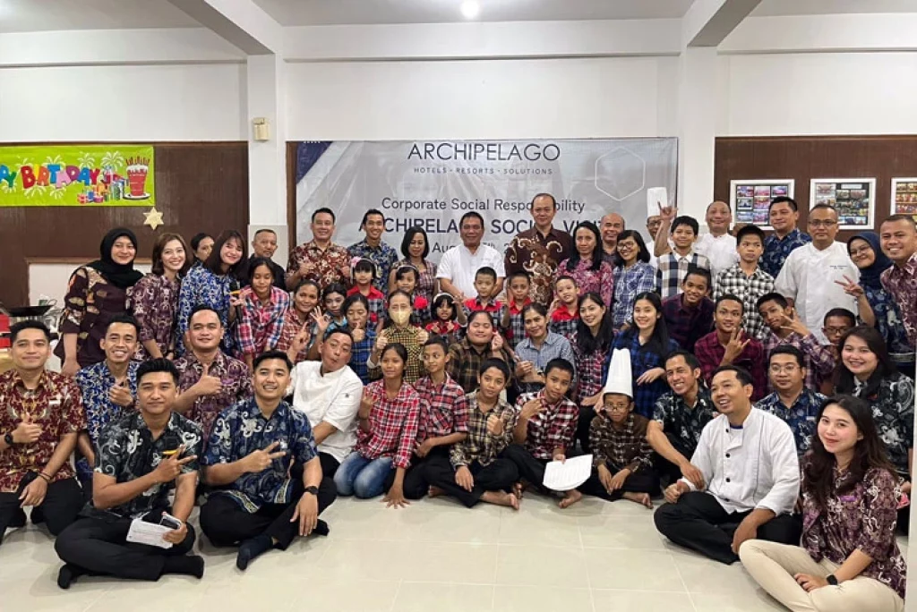 Archipelago International Berbagi Kasih Di Rumah Anak Pondok Kasih Surabaya