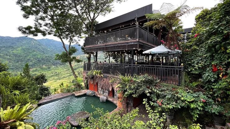Edensor Hills Villa, Resort & Cafe