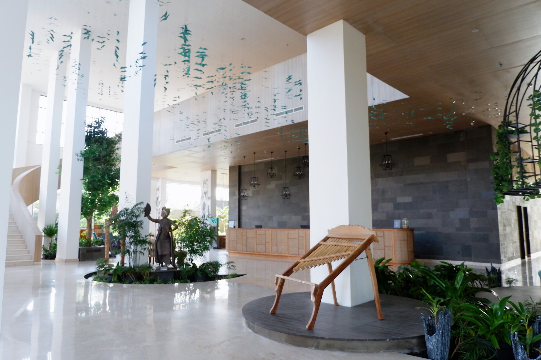 Paduan Budaya Hadir di Hotel Illira dengan Kenyamanan dan Keramahan Pelayanan