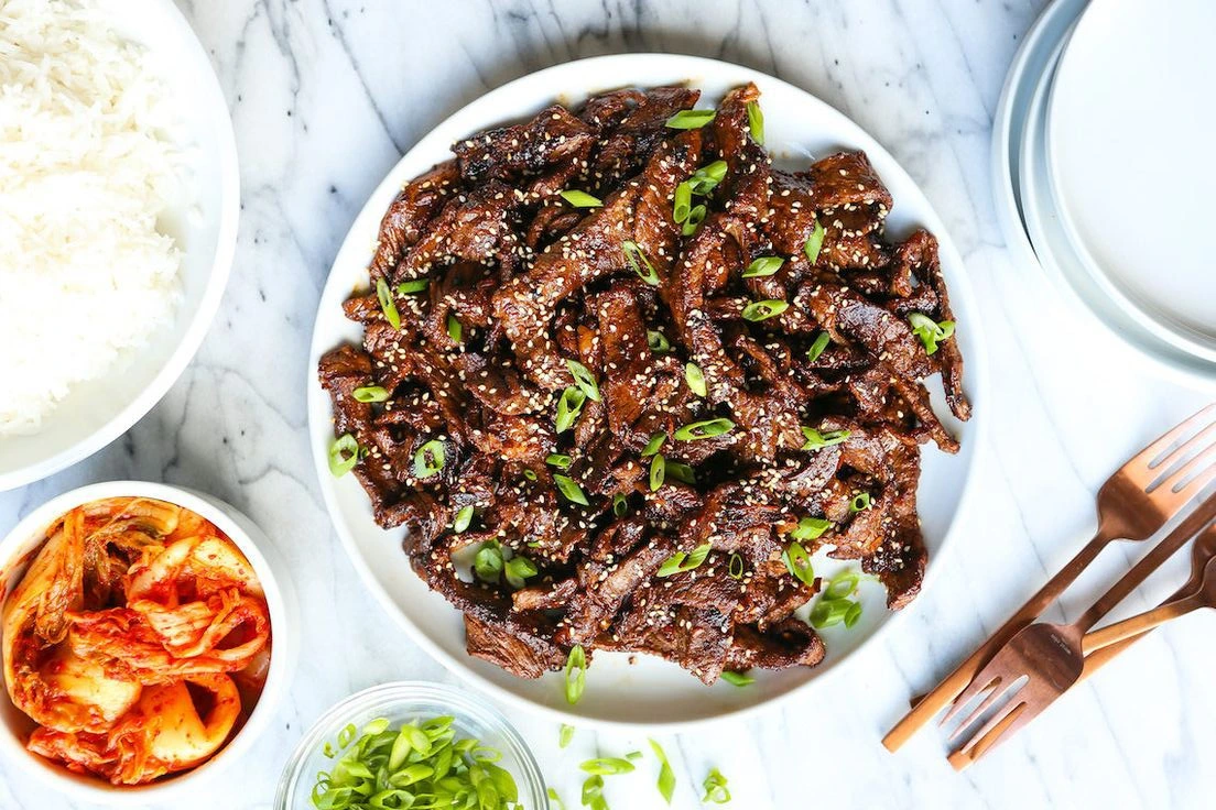 Korean Food Bulgogi dan Kimchi