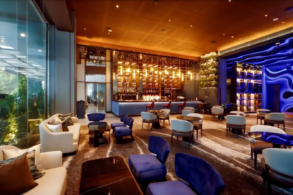 Vasa Hotel Surabaya Menghadirkan Lounge Bar dengan Konsep Samudera Bernama CRUZ