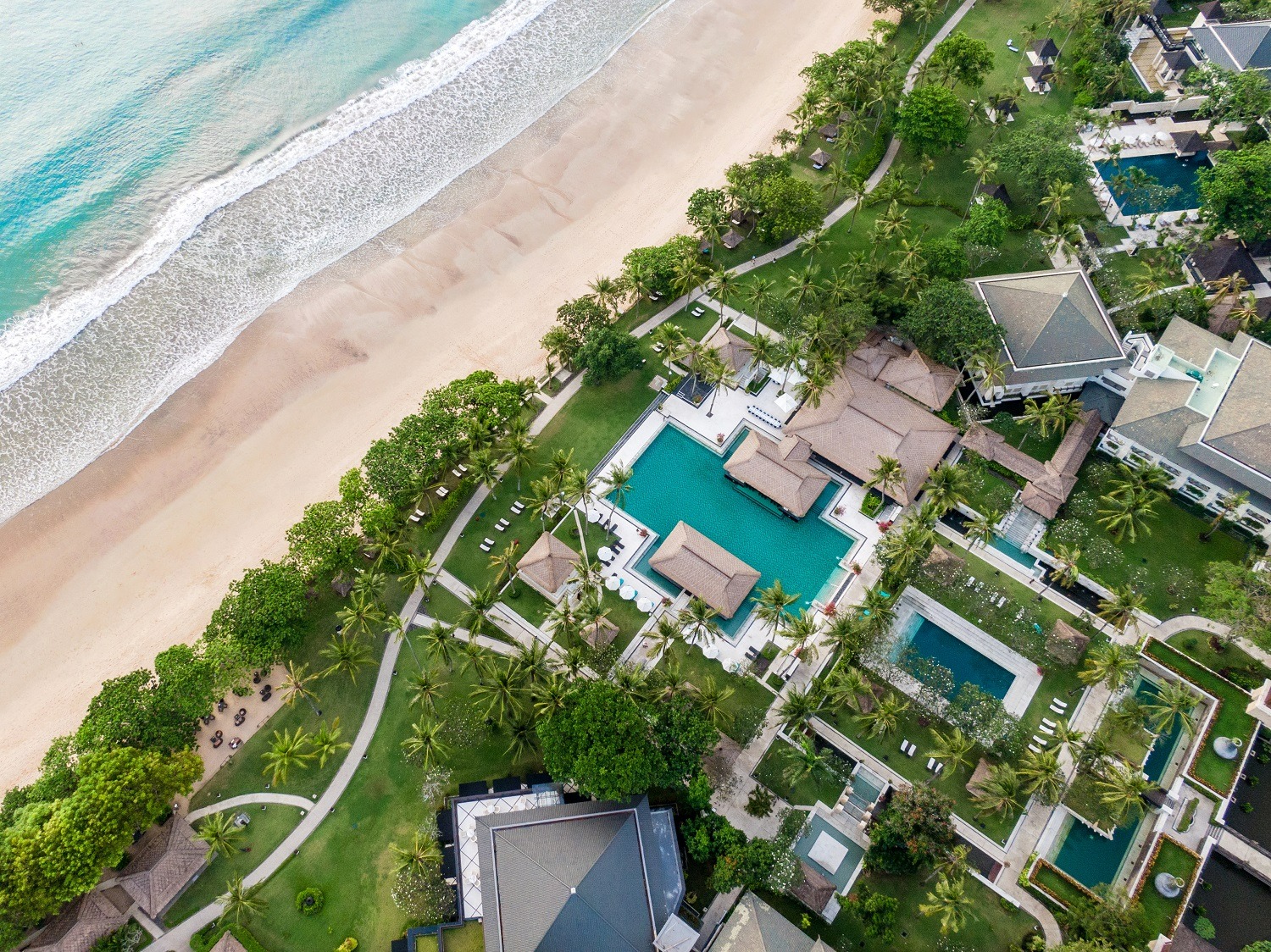  InterContinental Bali Resort dengan bangga menerima penghargaan sebagai Pemenang kategori Resor Tepi Pantai Terbaik oleh TTG Travel Awards 