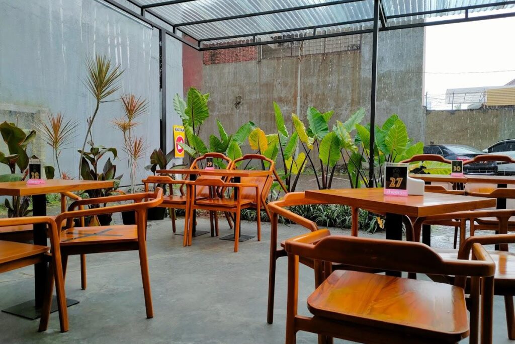 Rekomendasi Cafe Untuk Nugas dan Nongkrong di Surabaya Buka Sampai Pagi