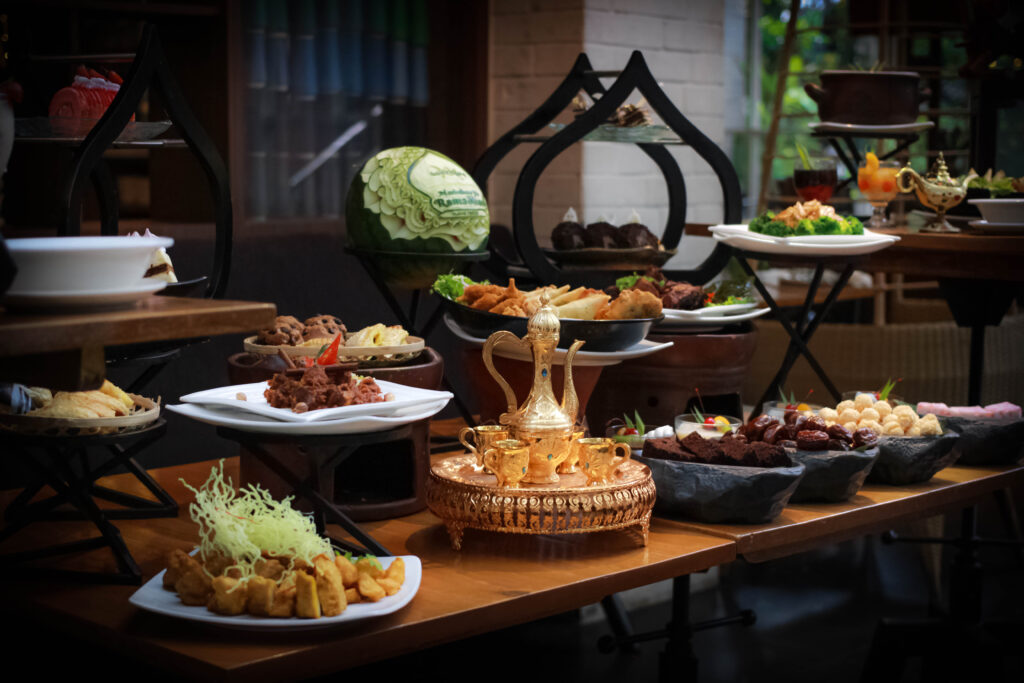 43 Rekomendasi Iftar Buffet All You Can Eat di Hotel Bintang 5 dan 4 Surabaya