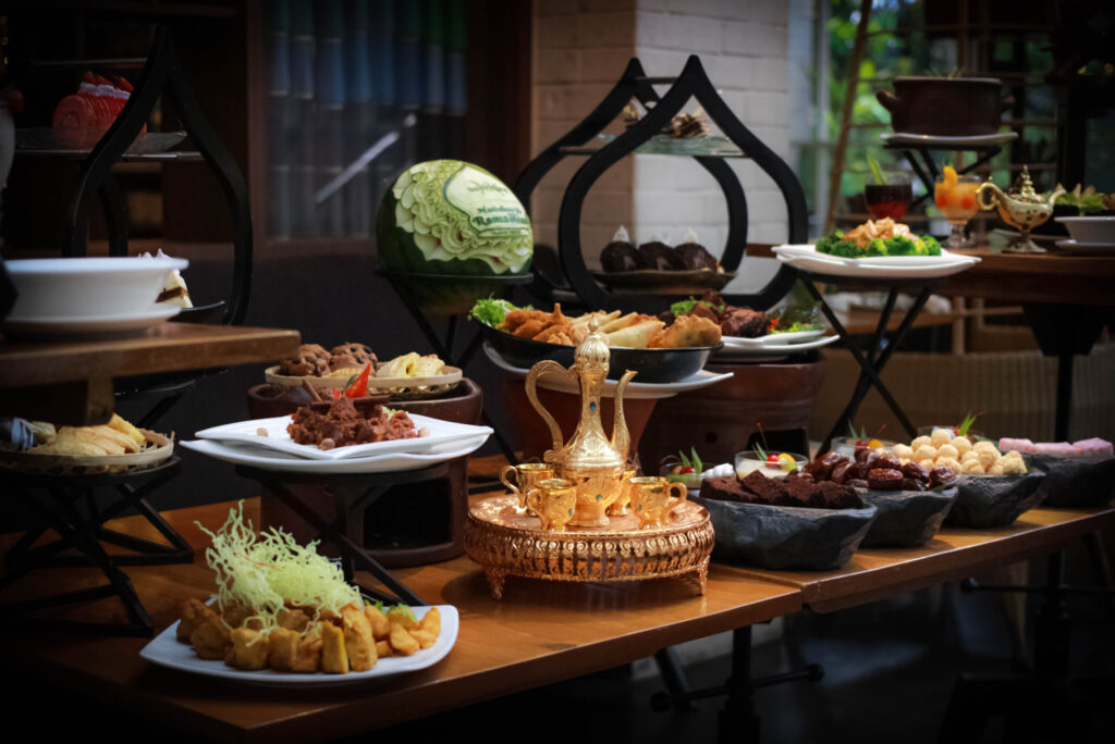 42 Rekomendasi Iftar Buffet All You Can Eat di Hotel Bintang 5 dan 4 Surabaya