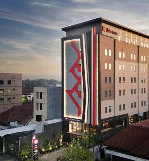 Hotel GranDhika Pemuda Semarang Gelar High 5alebrate