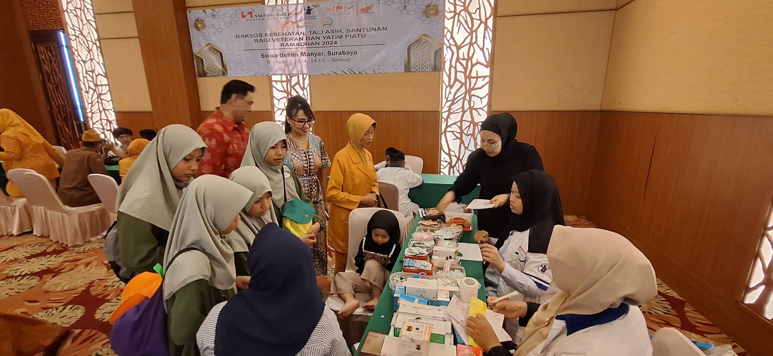 Swiss-Belinn Manyar Surabaya Menebarkan Kebaikan dalam Kegiatan CSR Bulan Ramadhan