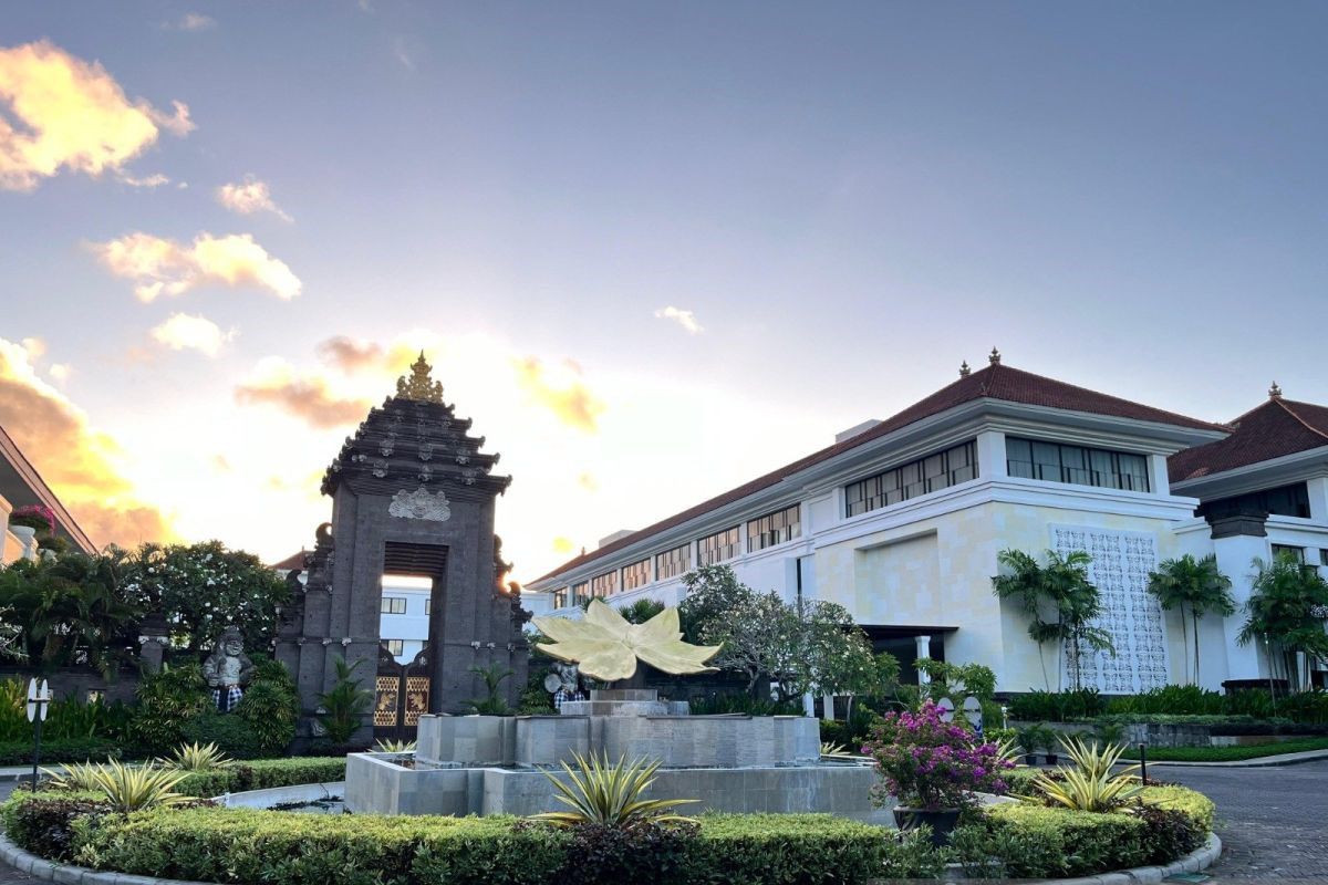 Gedung Bali Nusa Dua Convention Center (BNDCC) menjadi salah satu lokasi pertemuan World Water Forum ke-10 di Kabupaten Badung, Bali
