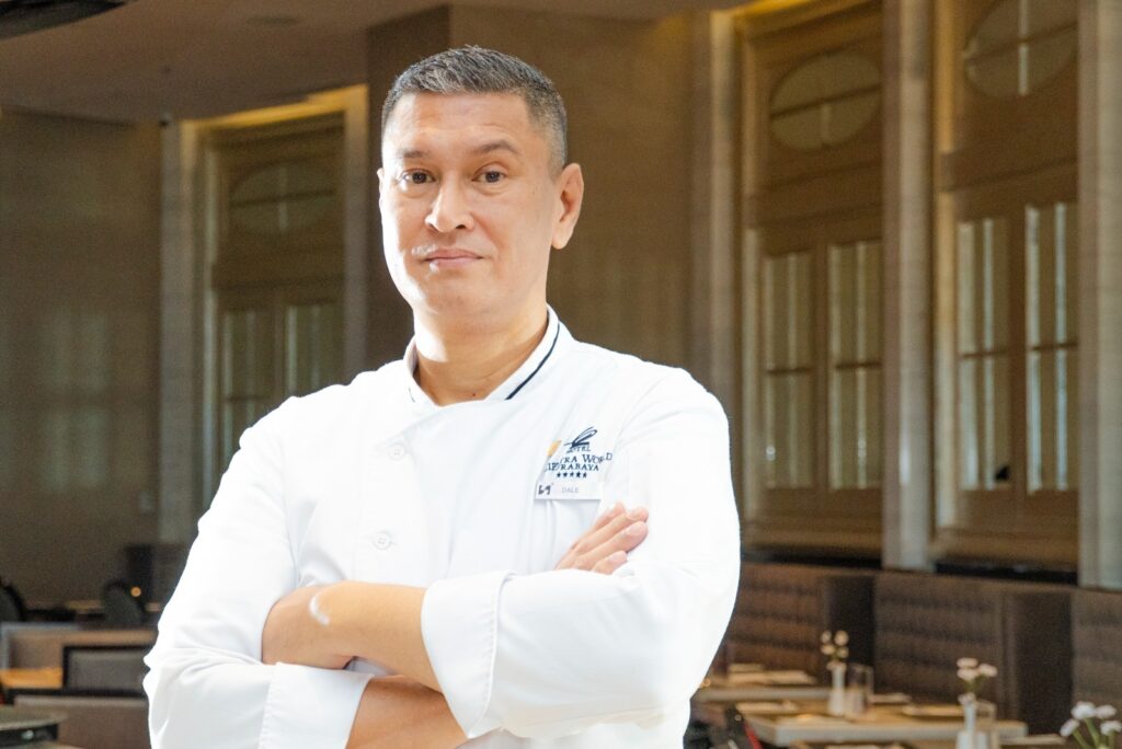 Hotel Ciputra World Surabaya Perkenalkan Dale Laoh sebagai Executive Chef Baru