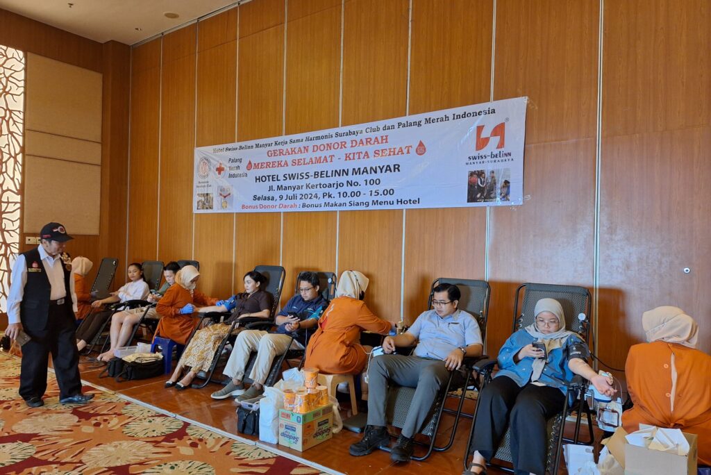 Gelar Kegiatan Donor Darah Rutin Swiss-Belinn Manyar Surabaya gandeng PMI