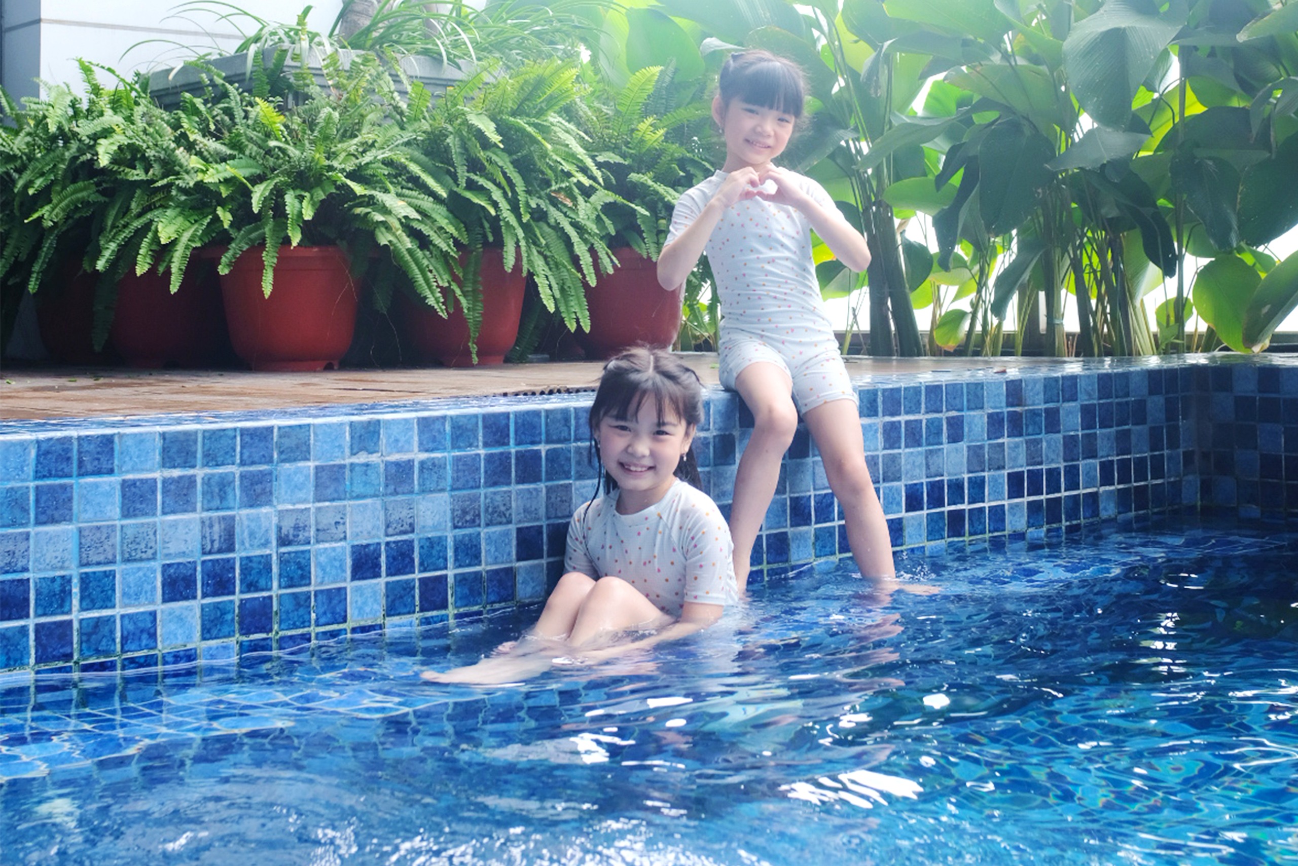 Kolam Renang Khusus Anak Semi Indoor di Grand Swiss-Belhotel Darmo Surabaya