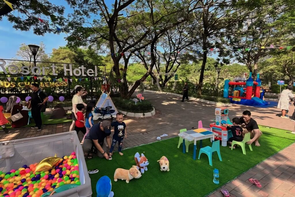 Mau Staycation Bareng si Kecil? Ke FM7 Resort Hotel Kota Tangerang Aja, Ada Playground Gratis!