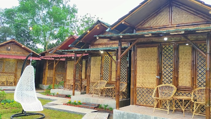 Villa Rumah Bambu Trawas