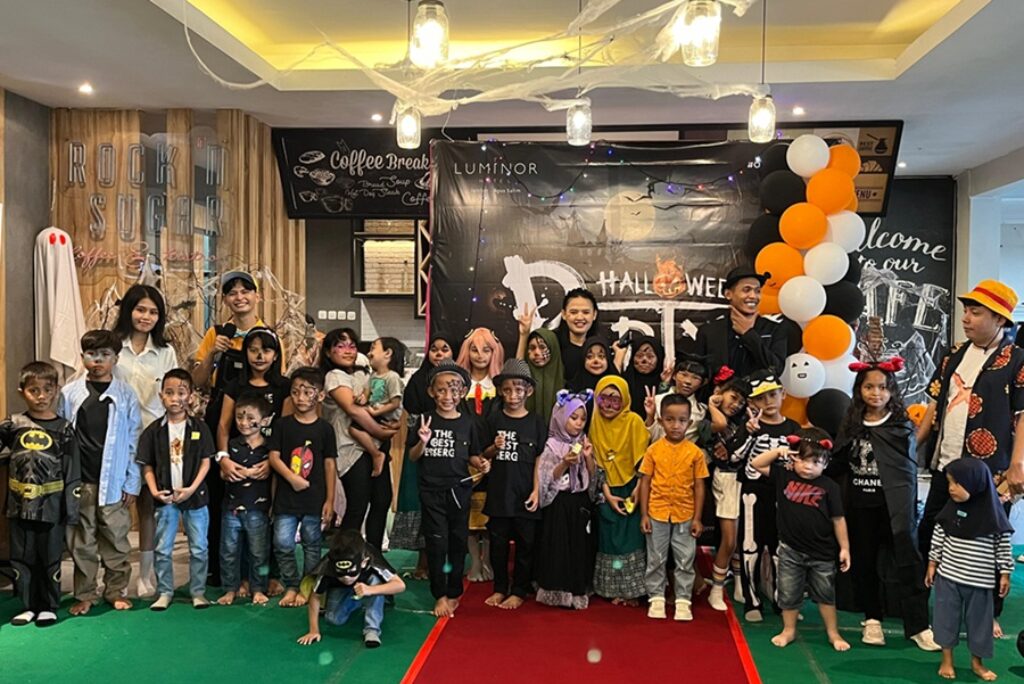 Gempar Halloween! Mom & Kids Party Ramaikan Luminor Hotel Jember