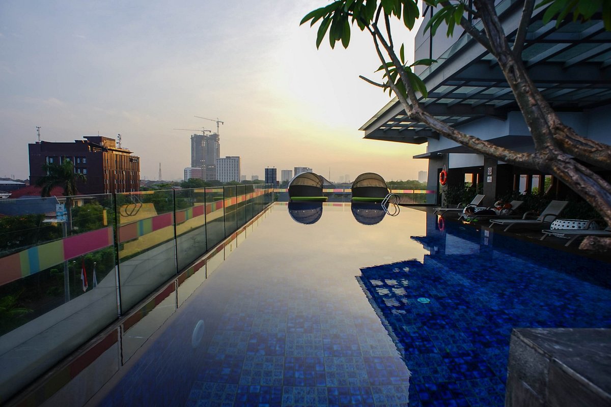 Hotel ibis styles surabaya