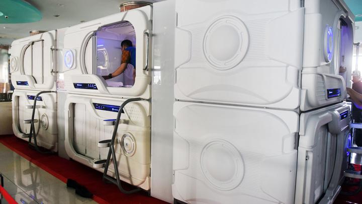 SNQ Capsule Hotel