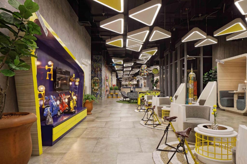YELLO Hotel Harmoni