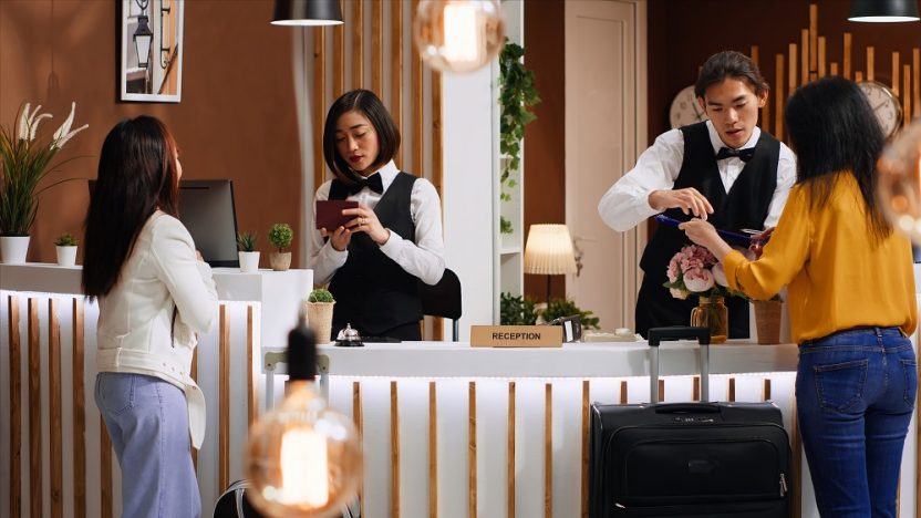 Receptionist