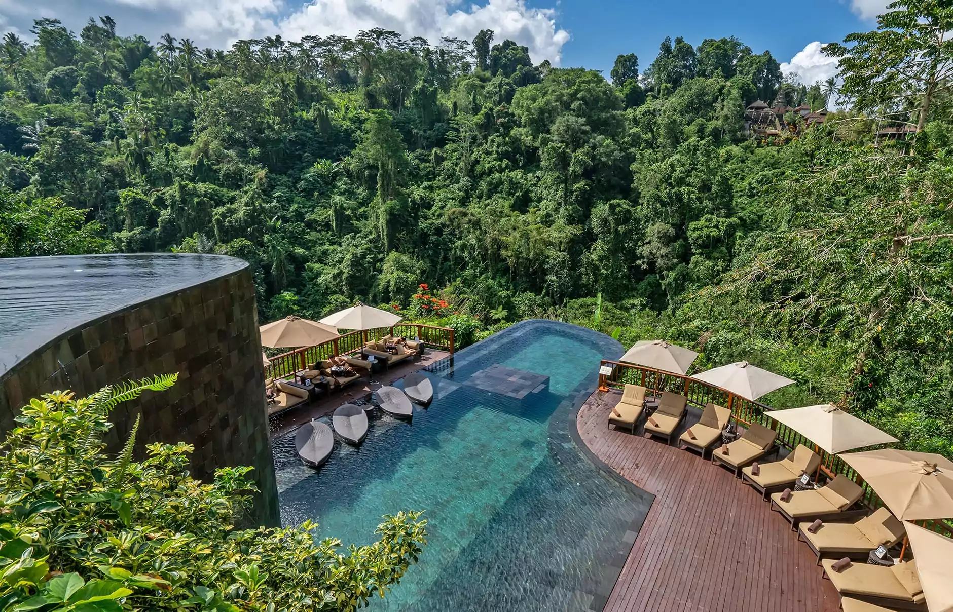 Hanging Gardens Infinity Pool