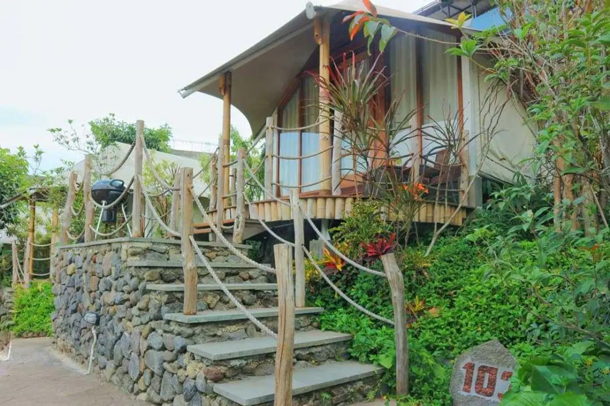 Oak Tree Glamping Resort 