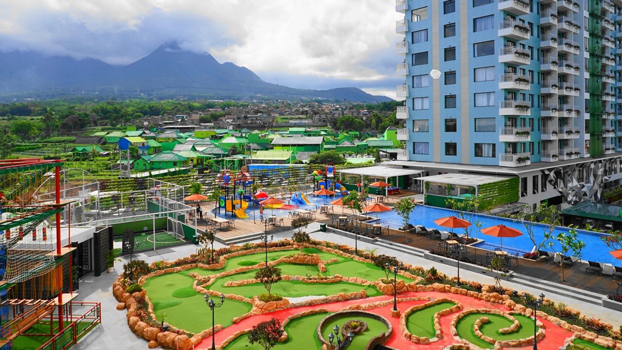Senyum World Hotel