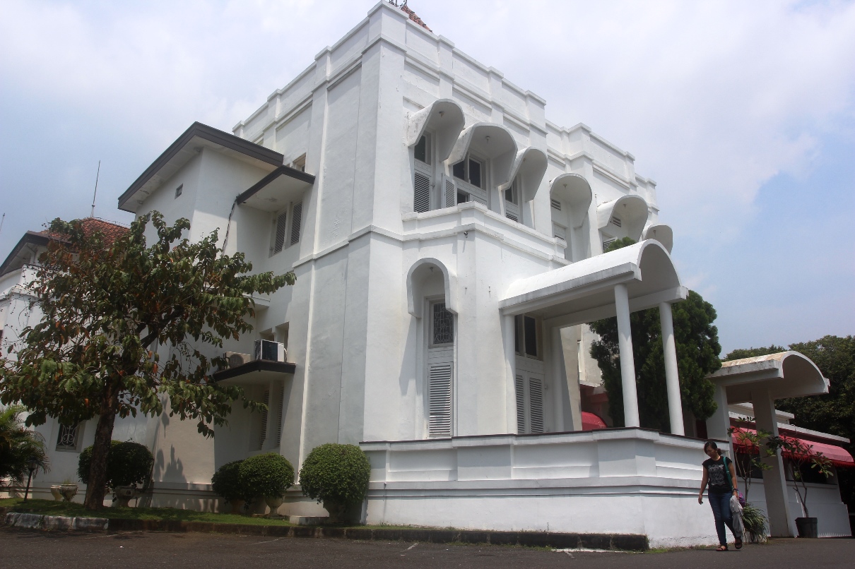 Hotel Candi Baru