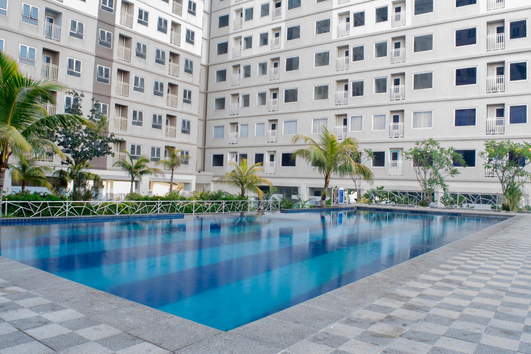 Titanium Express Homtel, hotel dekat TMII