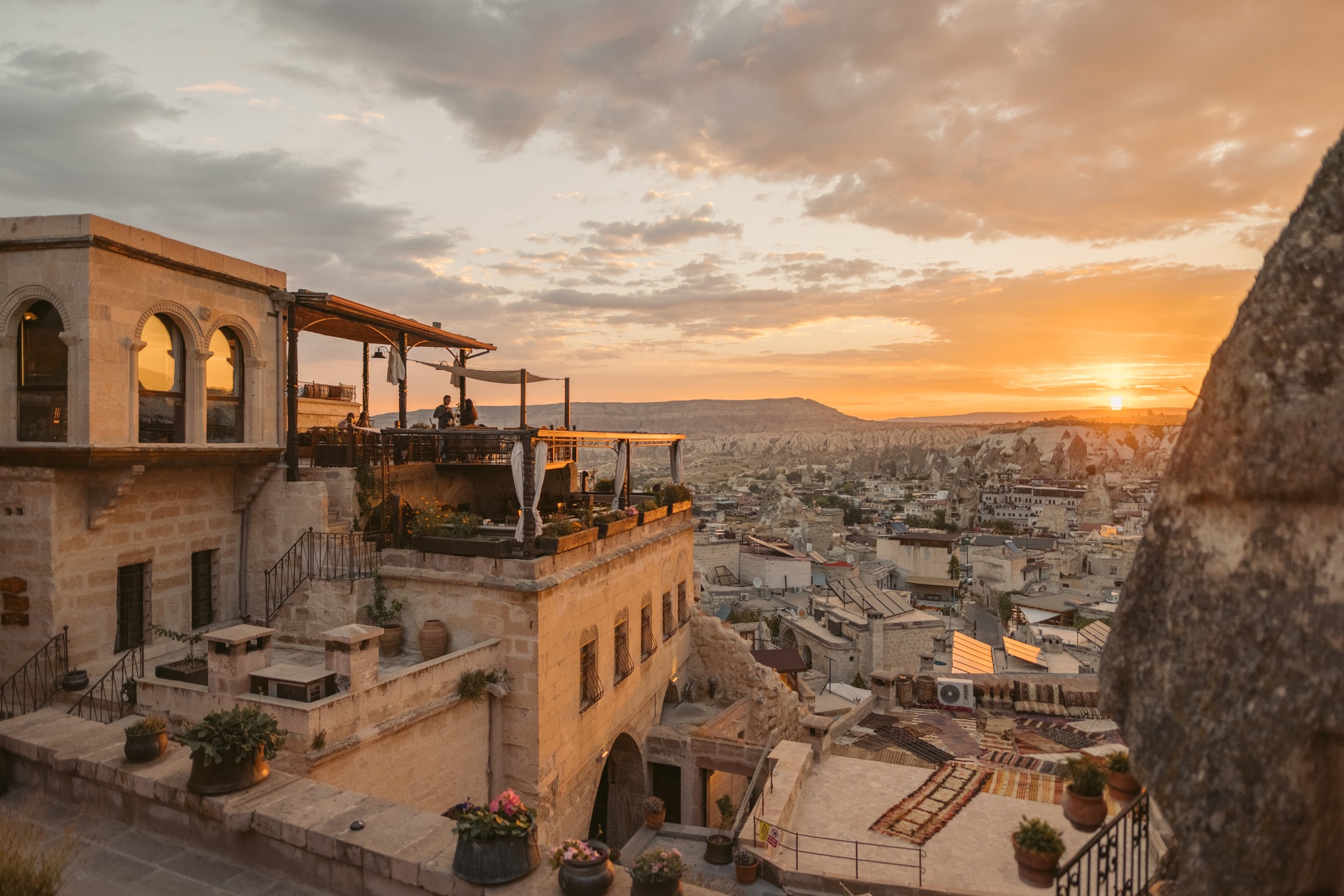 Pemandangan dari Kelebek Special Cave Hotel