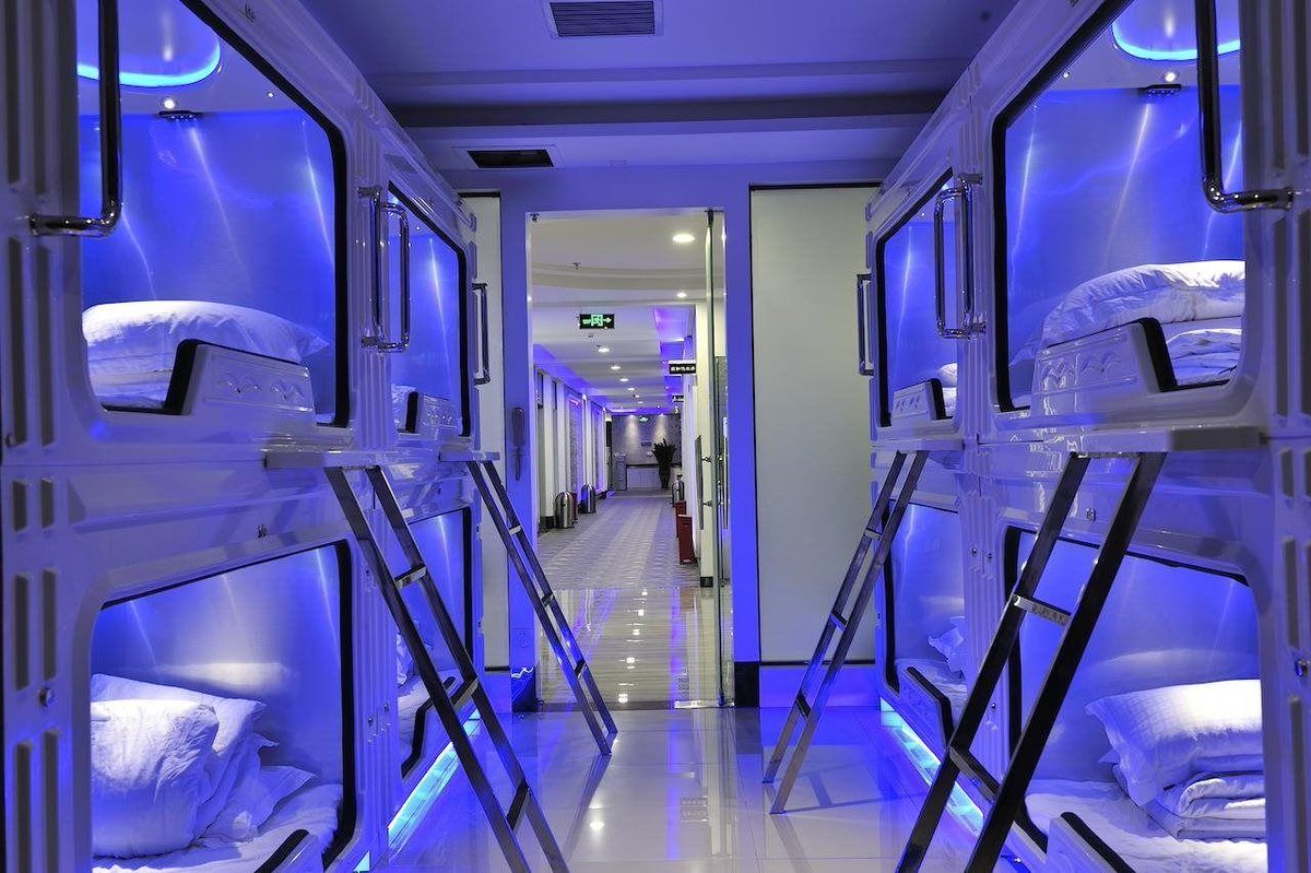 Pengheng Space Capsules Hotel