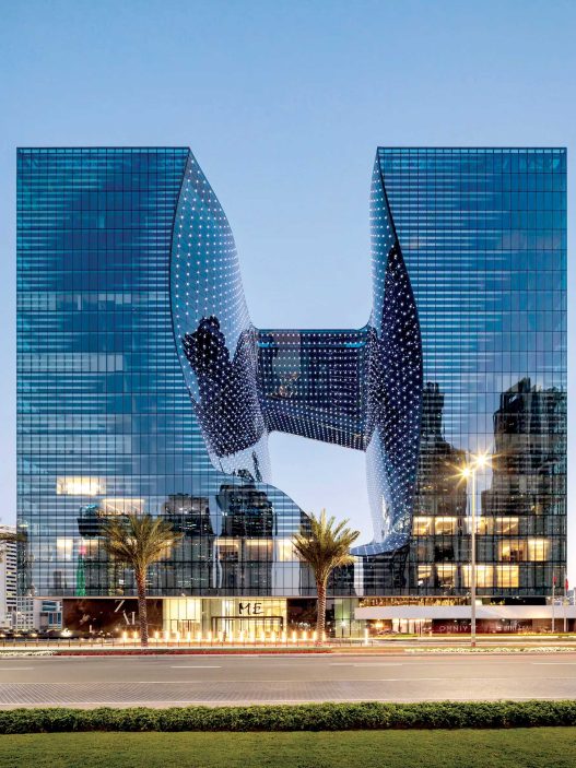 Hotel Futuristik