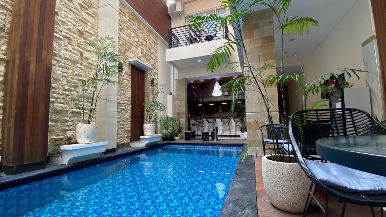 Ultimate Residence