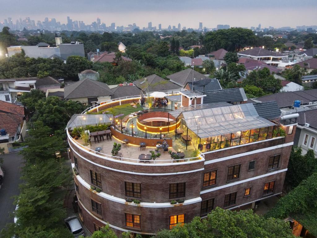 ornamen atau arsitektur bangunan guesthouse yang unik