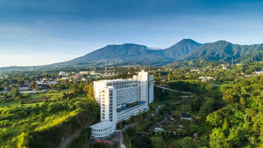 Le Eminence Hotel Puncak